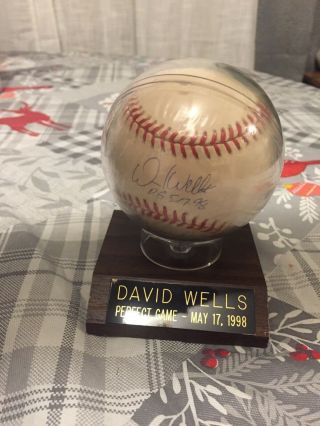 David Wells Perfect Game May 17,  1998 Signed Major League Baseball Beckett