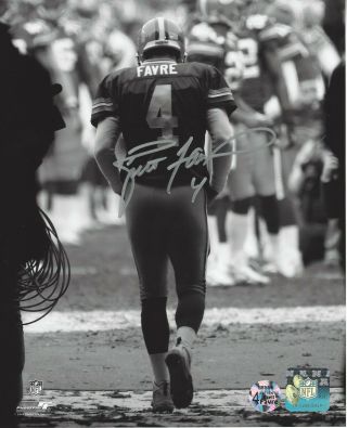 Brett Favre Green Bay Packers Autographed Black And White Tunnel 8x10 Photo
