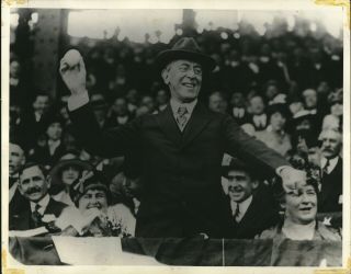 1961 Press Photo President Woodrow Wilson Throws Out Pitch At Griffith St.  1916