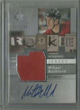 2009 - 10 Upper Deck Spx Mikael Backlund Rookie Jersey Auto Calgary Flames