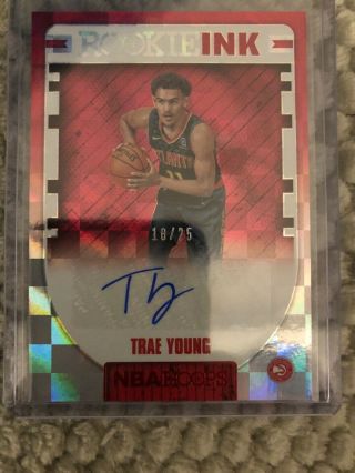 2018 - 19 Panini Hoops Trae Young Rookie Ink Auto Card Red Prizm 18/25 Rc