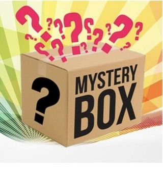 Late 90s To Early 2000’s 50 Mystery Football Cards Pack Box Hits Rookies Inserts