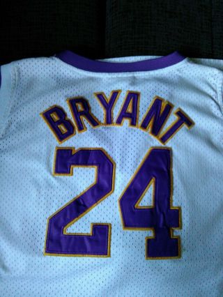 100 Authentic Kobe Bryant Mitchell Ness 08 09 Lakers NBA Jersey Size XXL Mens 4