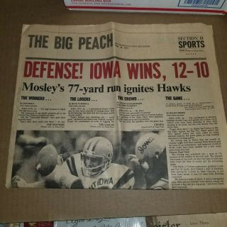 1977 De Moines Register Newspaper The Big Peach Iowa State At Iowa Football