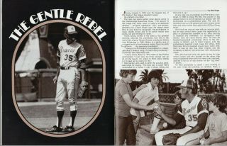 1976 Atlanta Braves Baseball Yearbook,  Hank Aaron,  Phil Niekro,  Ralph Garr VG 2