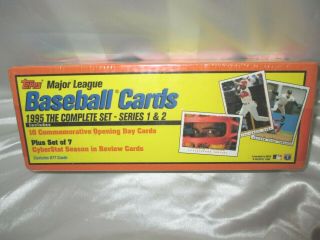 1995 Topps Baseball Complete Set (series 1 & 2) - Factory 677 Cards