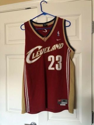 Lebron James - Cleveland Cavaliers - 23 - Nike - M - Jersey