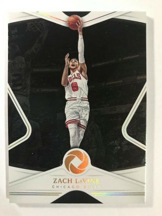 2018 - 19 Panini Opulence Basketball Holo Gold Parallel Card : Zach Lavine 09/10