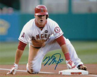 Mike Trout Signed Autographed 8x10 Photo Los Angeles Angels