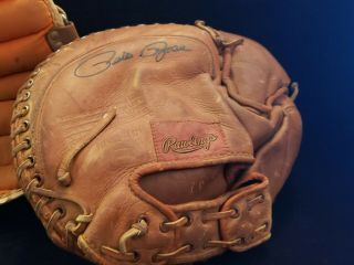 Pete Rose Signed Baseball Glove and Chest Protector 2