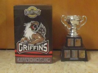 2017 - 18 Grand Rapids Griffins (detroit Red Wings) Mini Ahl Calder Cup