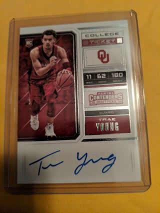 2018 Contenders Draft Trae Young College Ticket Auto.  On Card