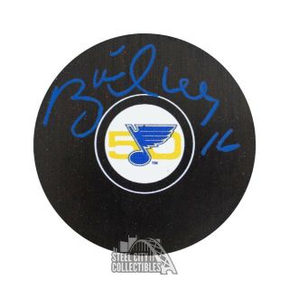Brett Hull Autographed St Louis Blues Hockey Puck - Psa/dna (c)