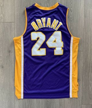 NWT Adidas Swingman Kobe Bryant 24 Purple Away Lakers Jersey Men ' s Medium,  2 