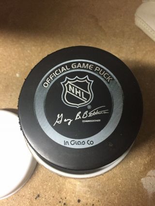 Flyers 1990 ' s Collectible Official Hockey Puck 2