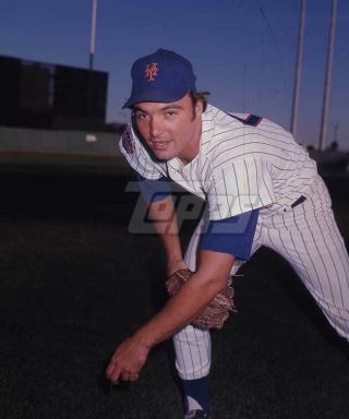 1975 Topps Baseball Color Negative.  Craig Swan Mets
