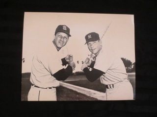 Stan Musial/mickey Mantle 11x14 Black And White Glossy Photo