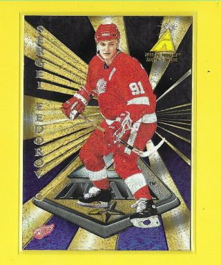 20044 Sergei Fedorov 1995/96 Zenith Detroit Red Wings Z - Team Card 9 Bk$100 