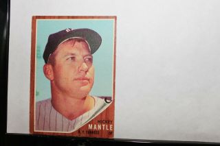 1962 Topps Mickey Mantle York Yankees 200 Baseball Card