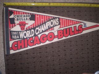 Nba Chicago Bulls Vintage 1991 Nba World Champions Logo Basketball Pennant