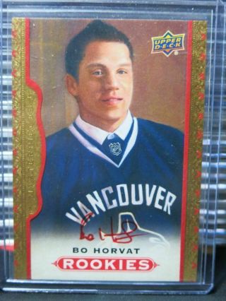 2014 - 15 Upper Deck Masterpieces Bo Horvat Red Framed Cloth Auto Rc 04/30 Bb