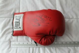 2005 Larry Holmes Autographed EVERLAST RED GLOVE 7