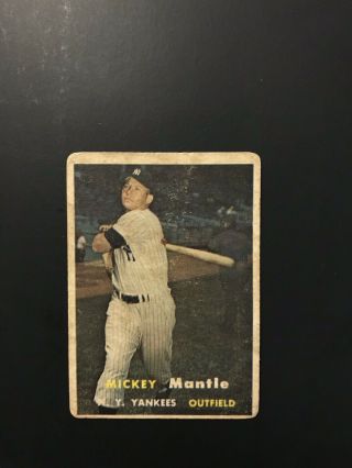 1957 Topps Mickey Mantle York Yankees 95 Baseball Card