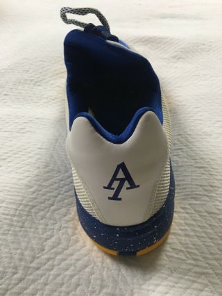 Andre Iguodala Game Worn Promo Sample Nike Shoe Size 16.  5 Golden State Warriors