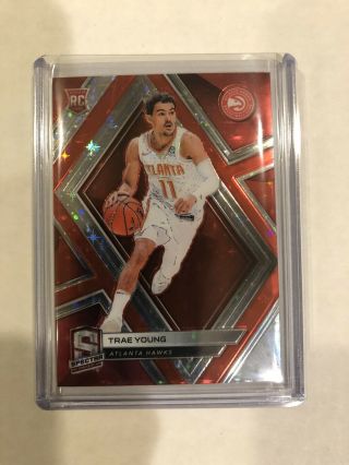 2018/19 Panini Spectra Red Trae Young 90/99 Hawks