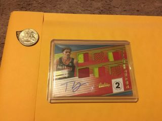 2018/19 Panini Absolute Trae Young Rpa /25