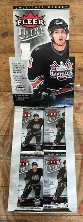 2005 - 06 Fleer Ultra Hockey HOBBY Pack (Fresh Ink Auto Jersey Sidney Crosby RC) ? 4