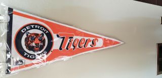 Detroit Tigers Mlb Vintage Felt Pennant With Holder 4
