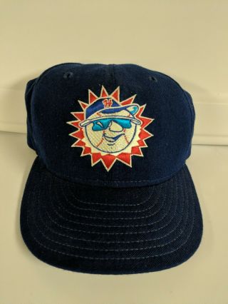 Vintage 1994 - 1996 Hagerstown Suns Blue Fitted Hat Cap 7 1/4