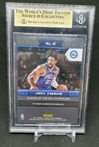 2017 - 18 PANINI AMERICA NBA PLAYER OF THE DAY AUTO JOEL EMBIID /20 AUTOGRAPH BGS 2