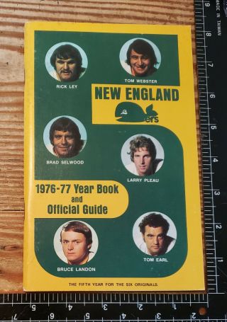 1976 - 77 England Whalers Wha Media Guide Yearbook (never Opened Cond. )