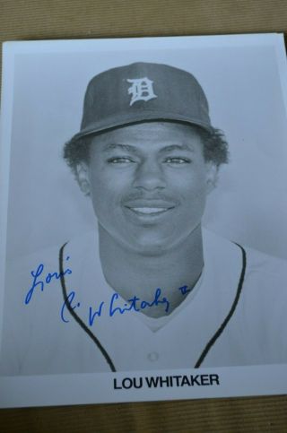Lou Whitaker Vintage Autographed Signed 8x10 Photo Detroit Tigers