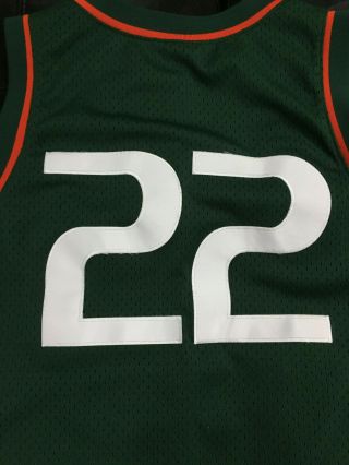 Miami Hurricanes Basketball Jersey 22 ACC NIKE Team Med Sewn Length,  2 5