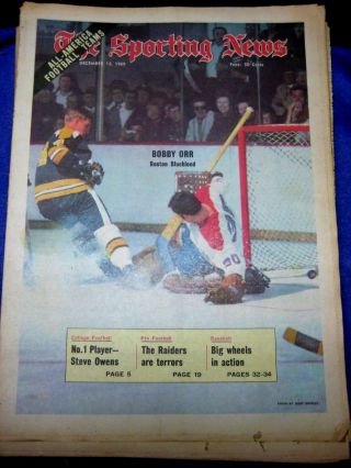 The Sporting News 12/13/1969 Cover Bobby Orr Boston Bruins Color Cover Nhl