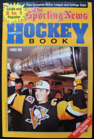 1992 - 93 Sporting News Hockey Book - Mario Lemieux Pittsburgh Penguins