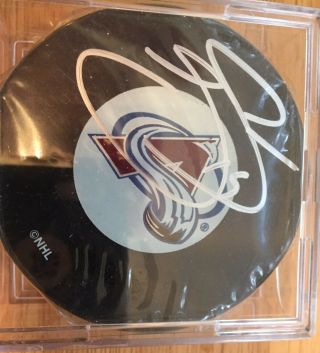 Joe Sakic Signed Colorado Avalanche Hockey Puck W/ Authentication