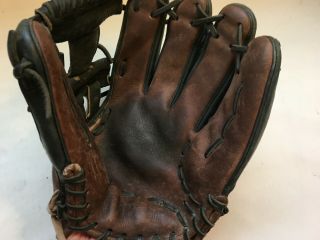 Wilson Baseball Glove,  11 " A3000 K87 Vintage Mitt,  Well,  Sound.  Right Throw