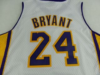 Vintage Adidas Los Angeles Lakers Kobe Bryant Basketball Jersey SizeYouth L14 - 16 4