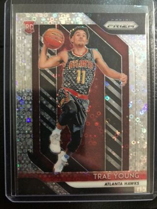 2018 - 19 Panini Prizm Fast Break Trae Young Rc Silver Disco Rookie Card
