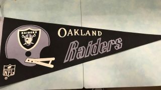 Oakland Raiders Nfl Vintage 1967 Felt Pennant Collectible Football