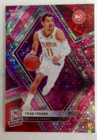 2018 - 19 Panini Spectra Neon Pink Trae Young Hawks Rc Rookie 1/25