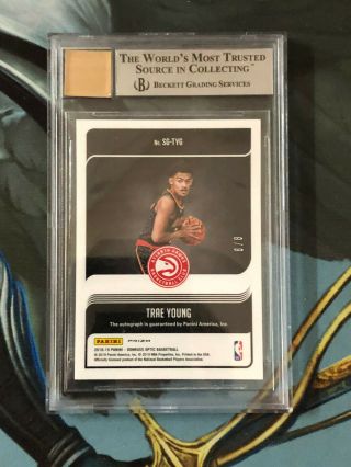 18 - 19 Donruss Optic Trae Young Rookie Choice Auto Black Gold /8 BGS 9/10 Hawks 2