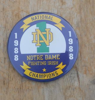 1988 Notre Dame Fighting Irish National Champions Pin Back Button Football