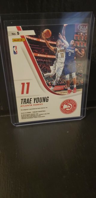 2018 - 19 PANINI THREADS TRAE YOUNG ROOKIE/RC AUTO 034/105 HOT 2