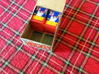 1986 - 87 Topps hockey partial wax box - 17 out of 36 packs - ex/mt to nm cond. 2