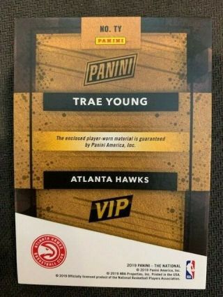 TRAE YOUNG - Cracked Ice Holo Large Patch SSP 11/25 - 2019 Panini National VIP 2